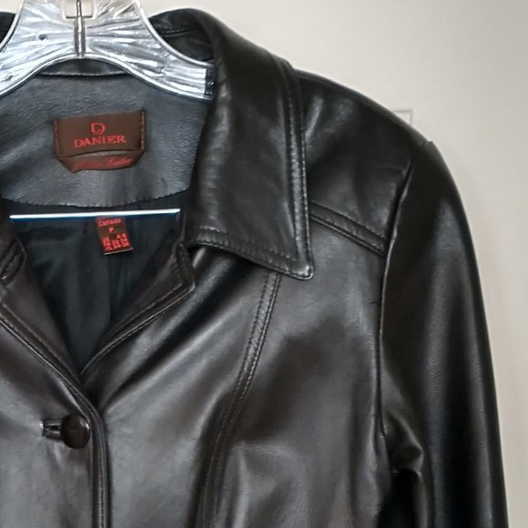 Women's Danier black Italian leather jacket - size S, excellent condition - Picture 5 of 13
